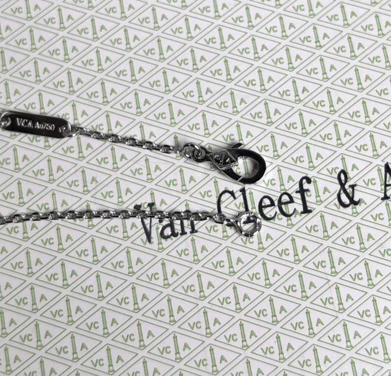 WellDesigned Vca Necklaces 255127