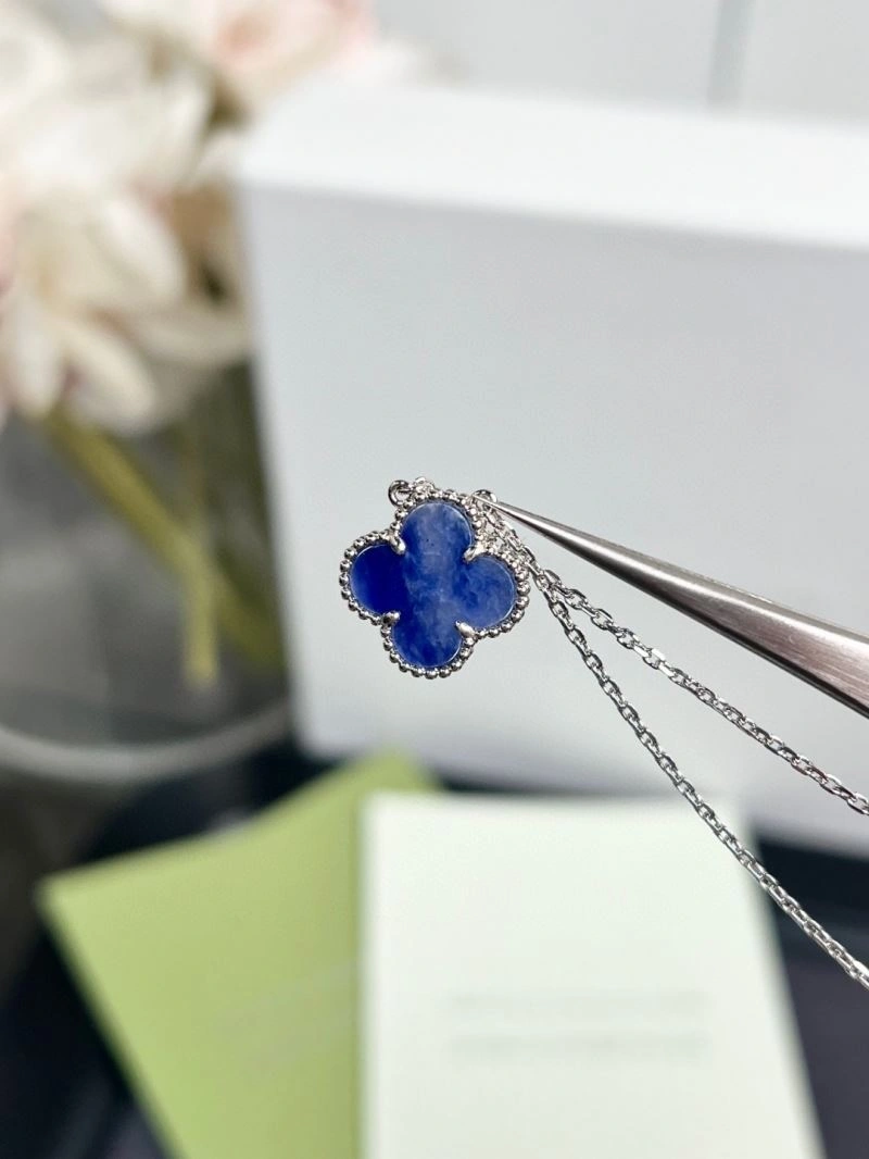 WellDesigned Vca Necklaces 255127