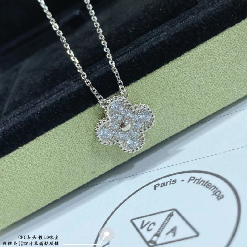 MoistureWicking Vca Necklaces 255109