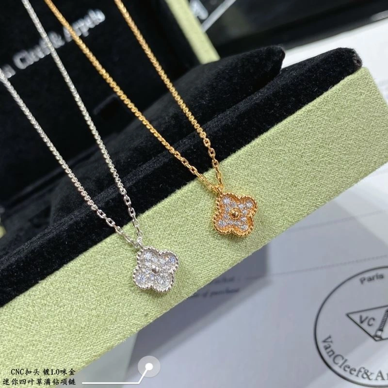 Vca Necklaces WrinkleFree 255139