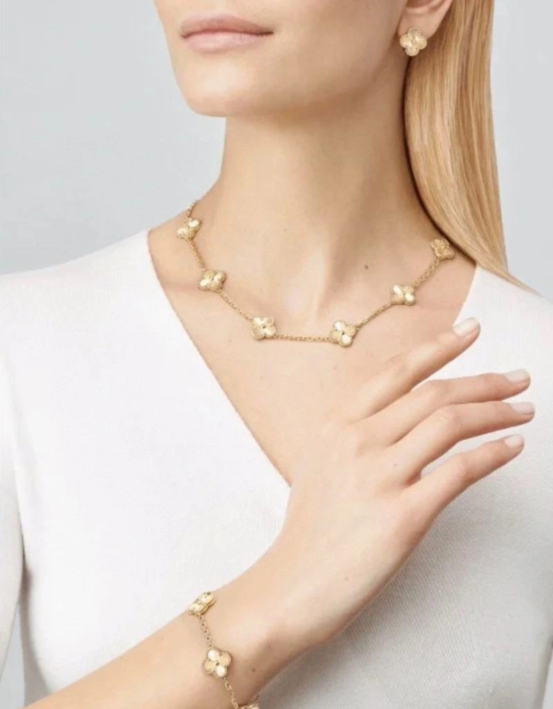 Vca Necklaces GoAnywhere 255107