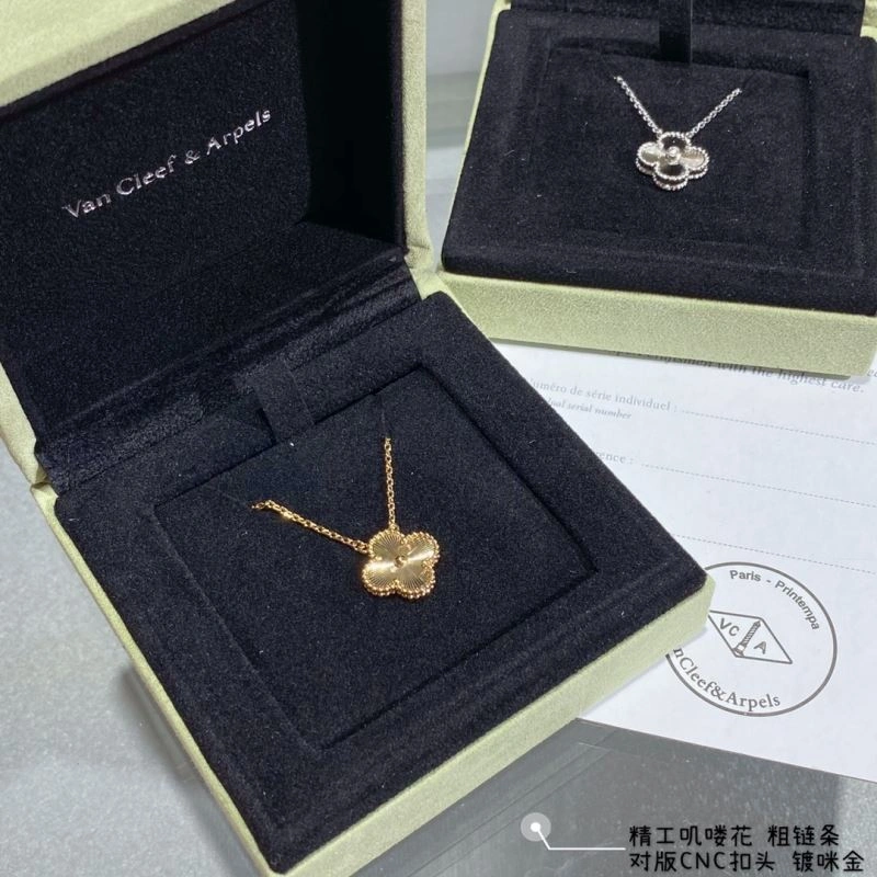 Vca Necklaces Soft 255106
