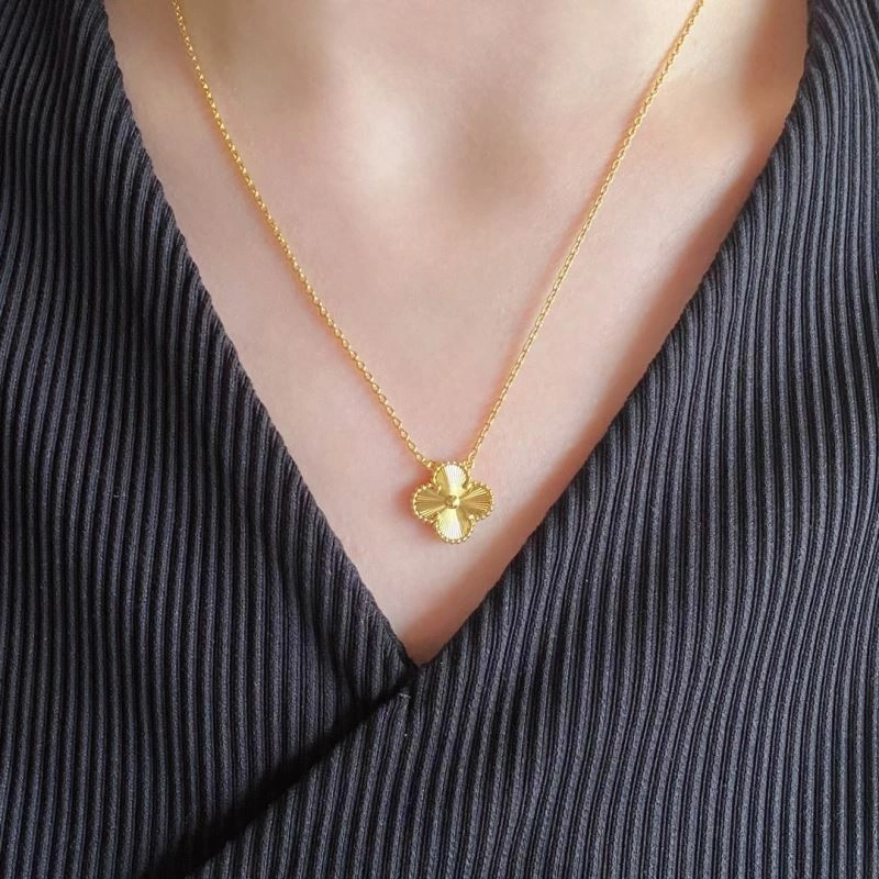 Sophisticated Vca Necklaces 255105