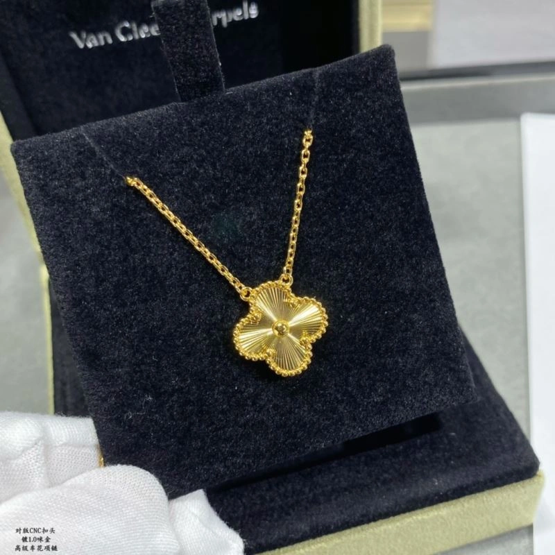 Sophisticated Vca Necklaces 255105