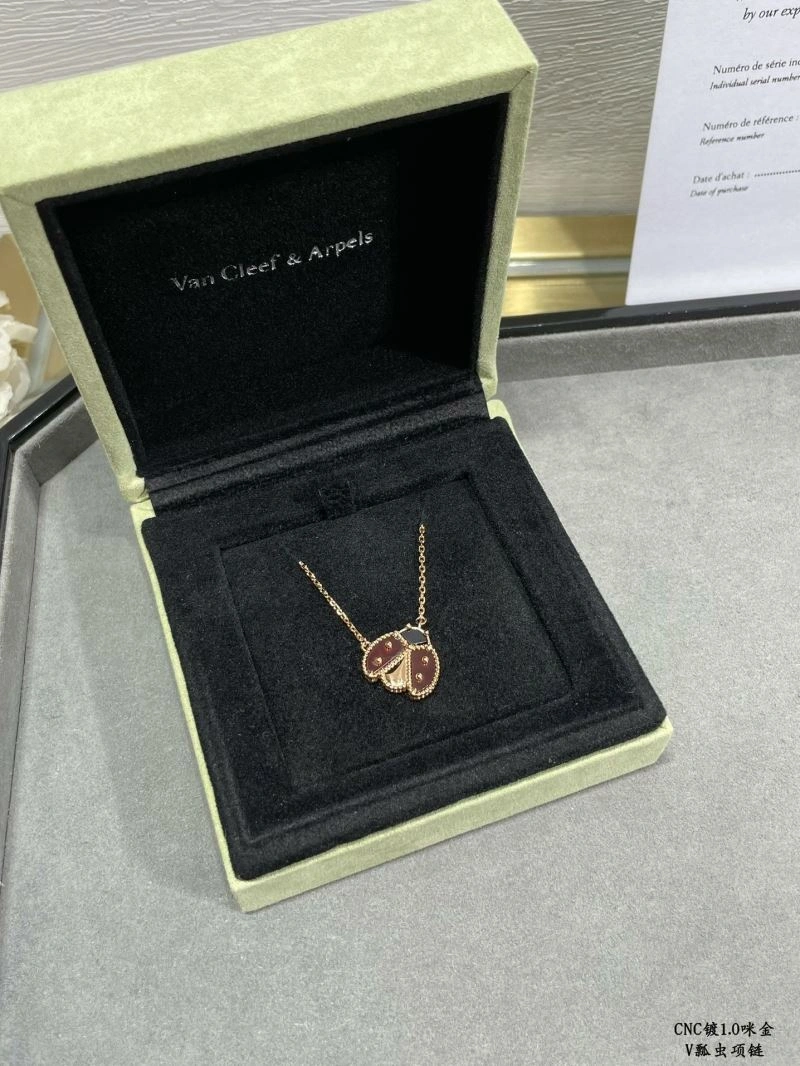Effortless Vca Necklaces 255101