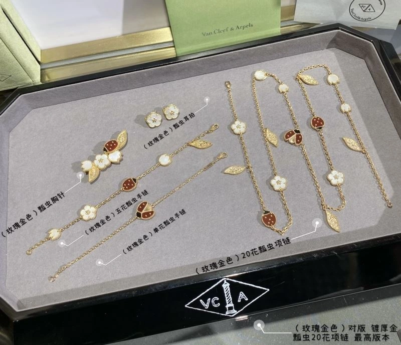 Vca Necklaces WeatherProof 255102