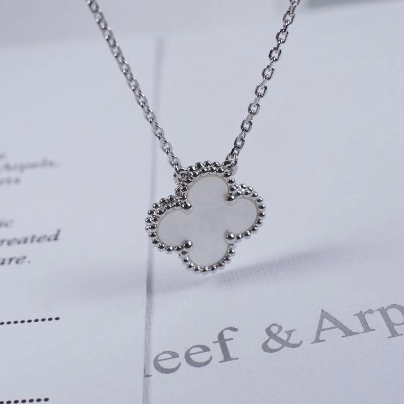 Lightweight Vca Necklaces 254998