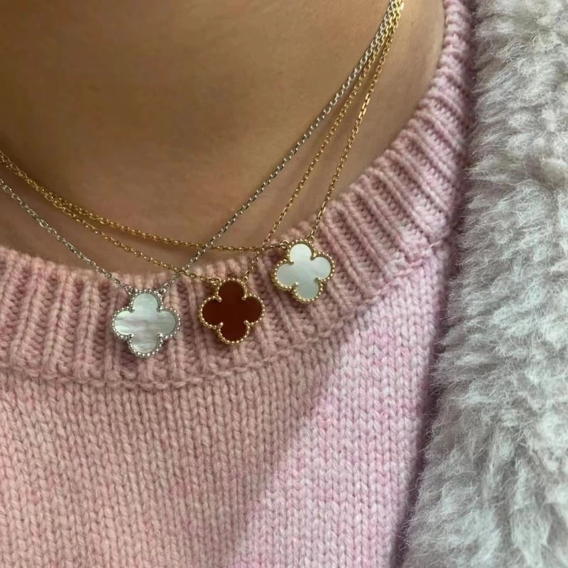 Lightweight Vca Necklaces 254998