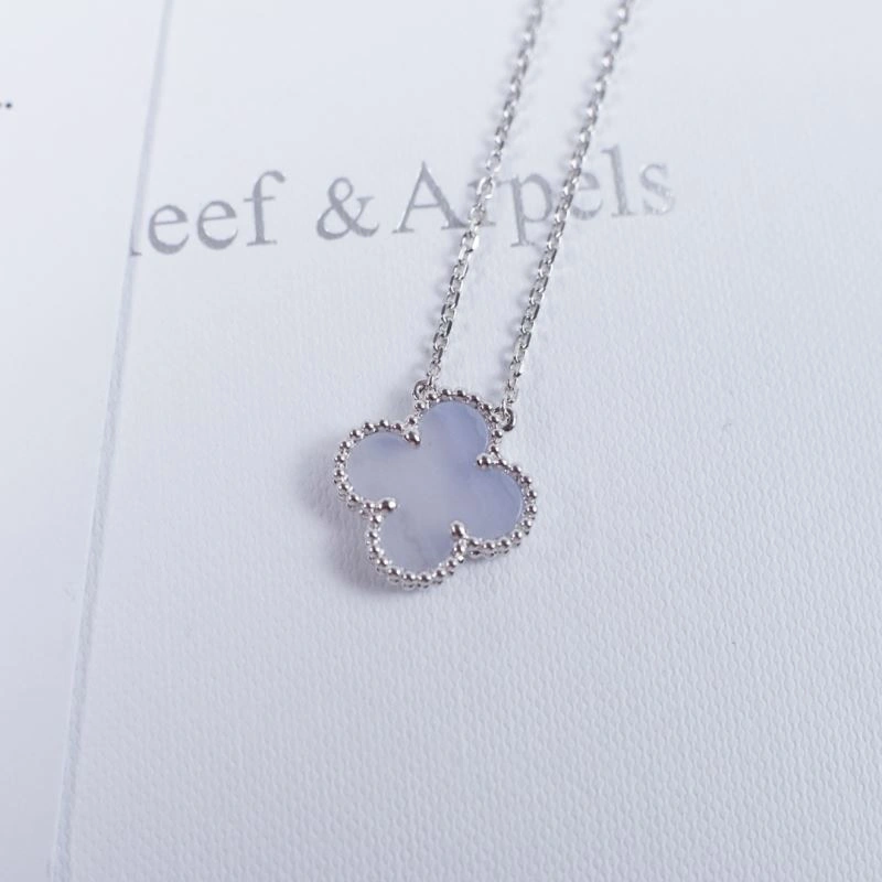 Vca Necklaces ModernLook 255005