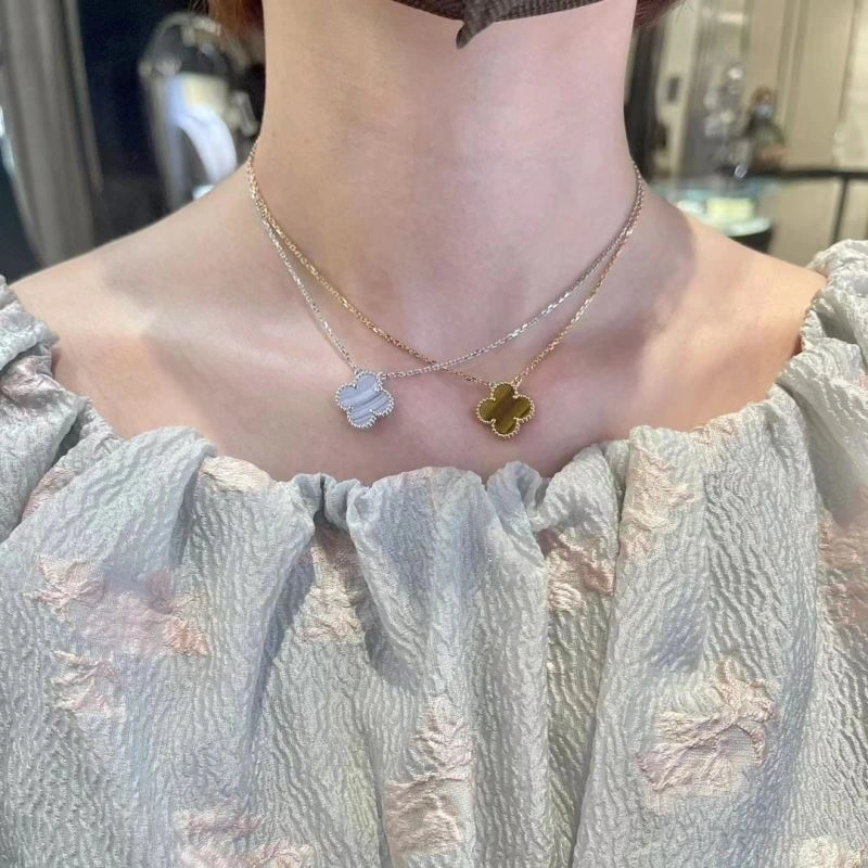 Vca Necklaces ModernLook 255005