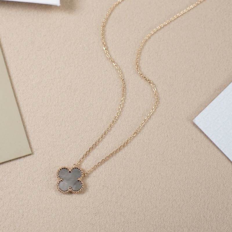 UrbanStyle Vca Necklaces 254988