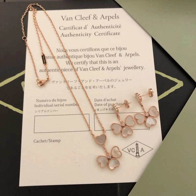 FlexibleFit Vca Necklaces 255003