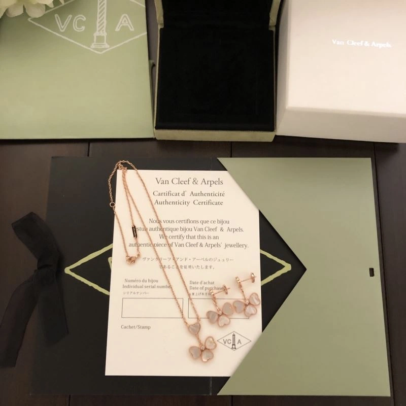 FlexibleFit Vca Necklaces 255003