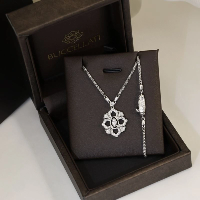 Vca Necklaces Packable 255000