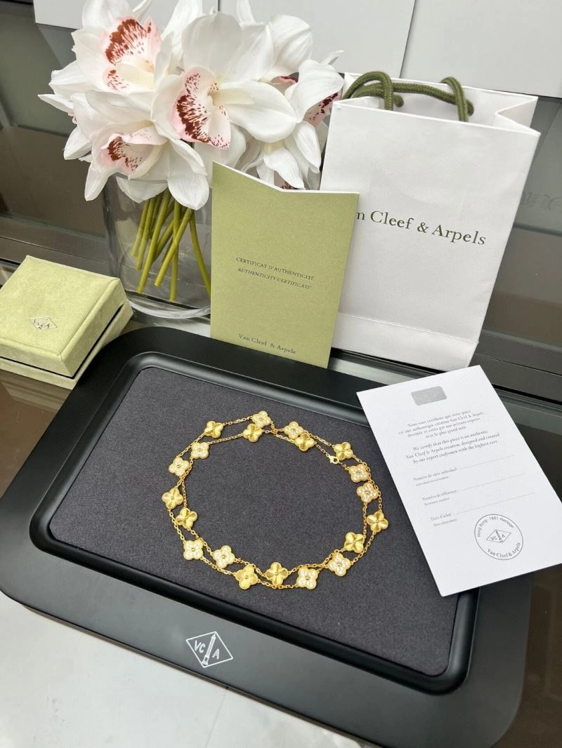 Vca Necklaces Stretchable 254978