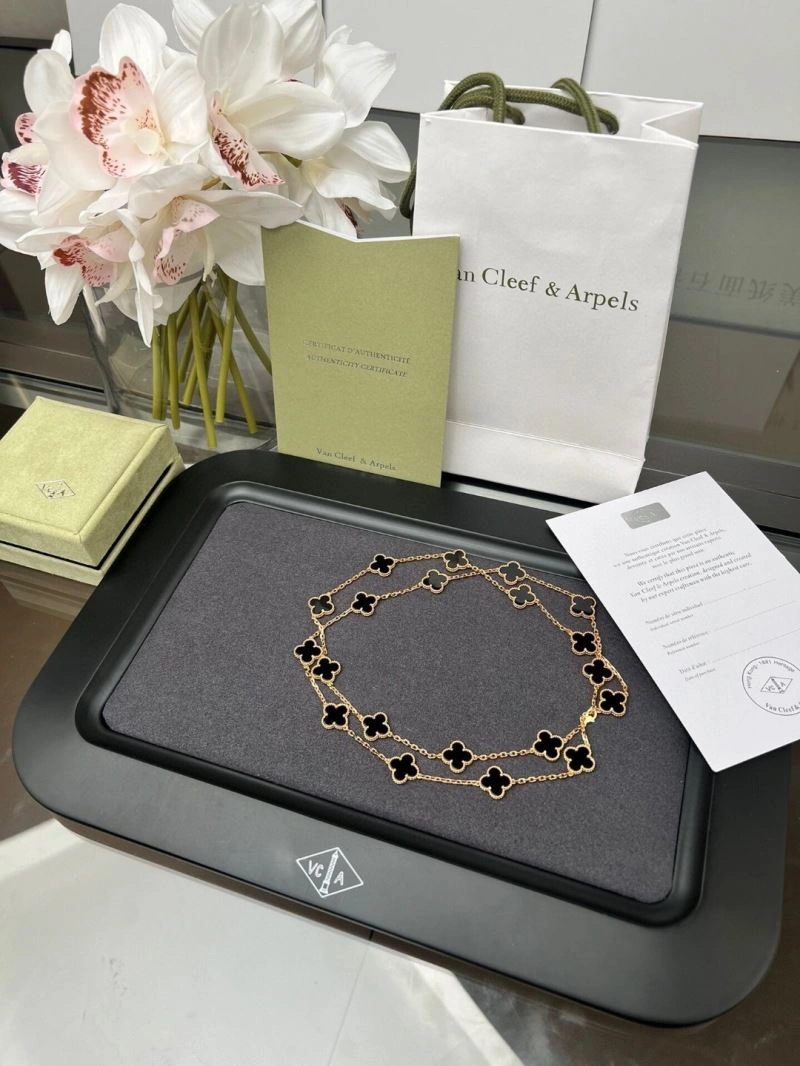 Tailored Vca Necklaces 254976