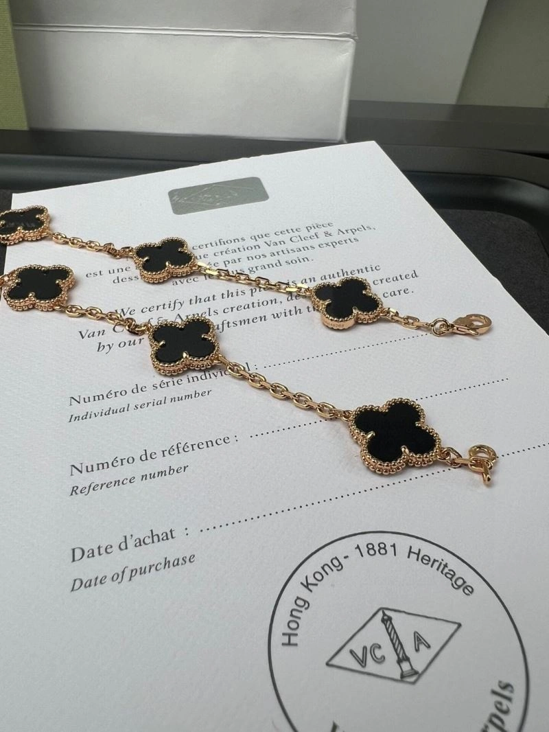 Tailored Vca Necklaces 254976