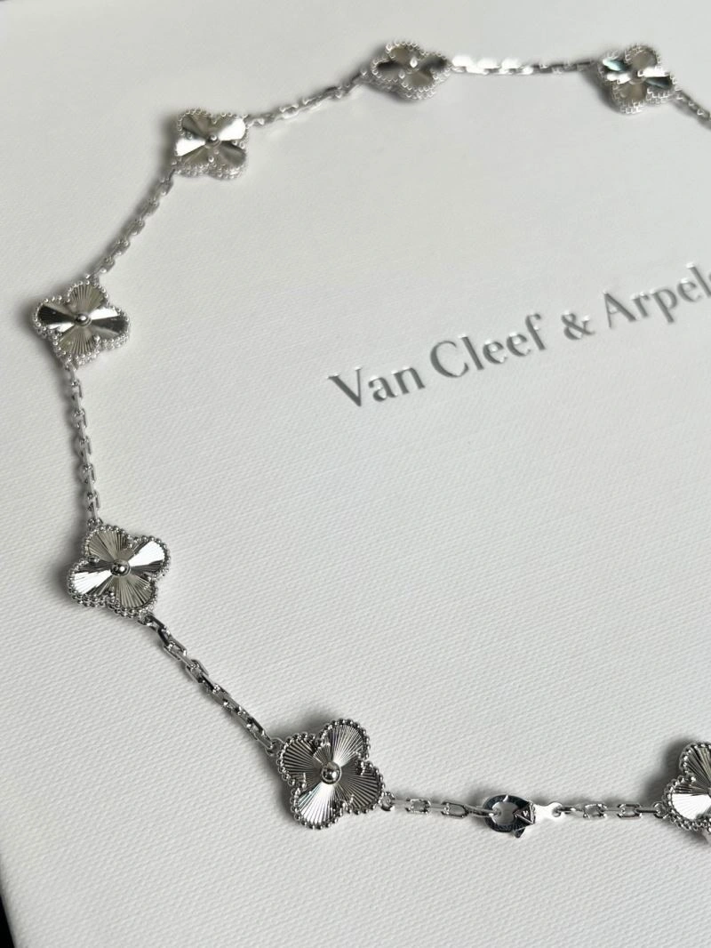 SoftTouch Vca Necklaces 254974