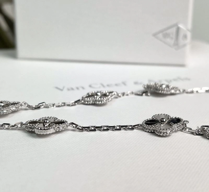 SoftTouch Vca Necklaces 254974