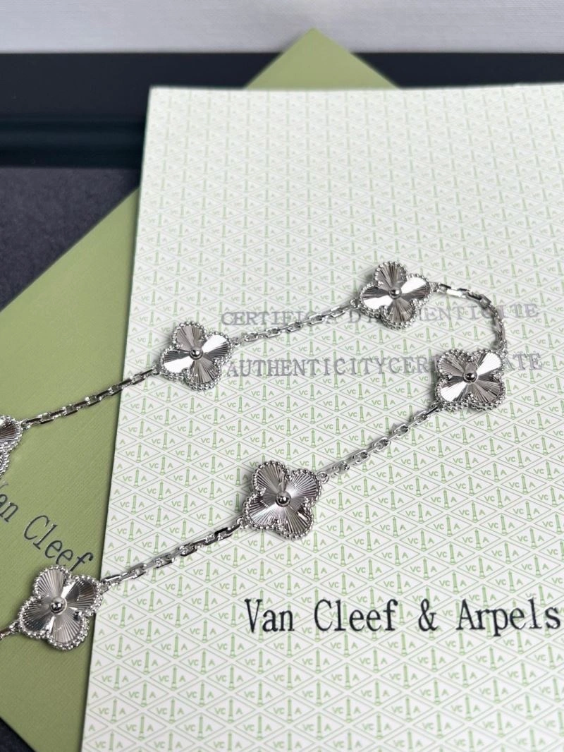 SoftTouch Vca Necklaces 254974