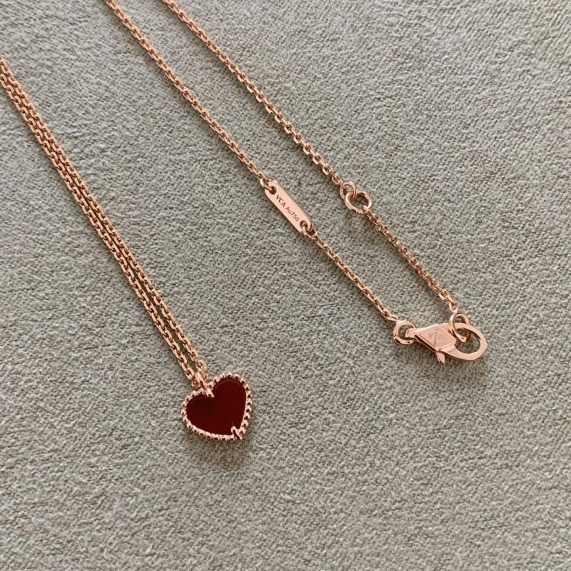 Breathable Vca Necklaces 254973