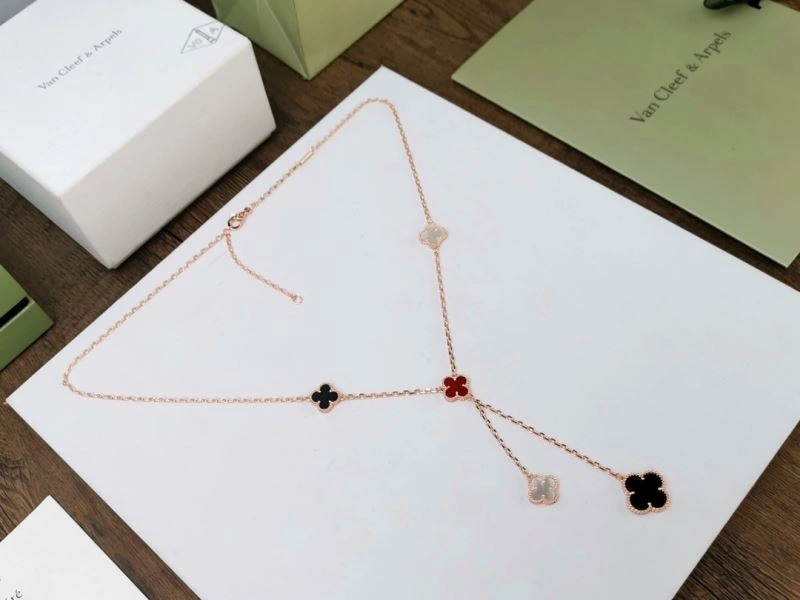 Soft Vca Necklaces 254972