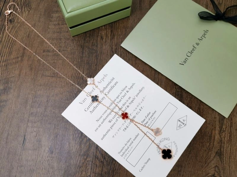 Soft Vca Necklaces 254972