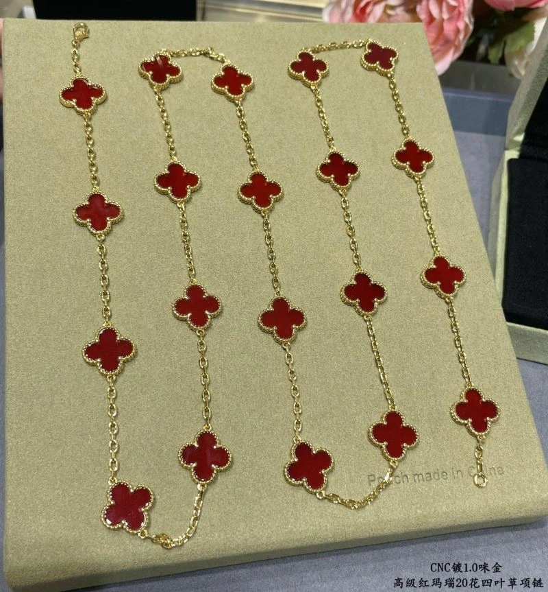 Vca Necklaces Lightweight 254971