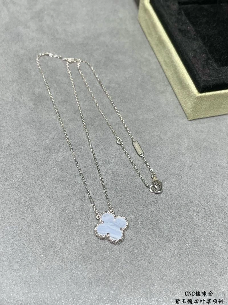 Lightweight Vca Necklaces 254970