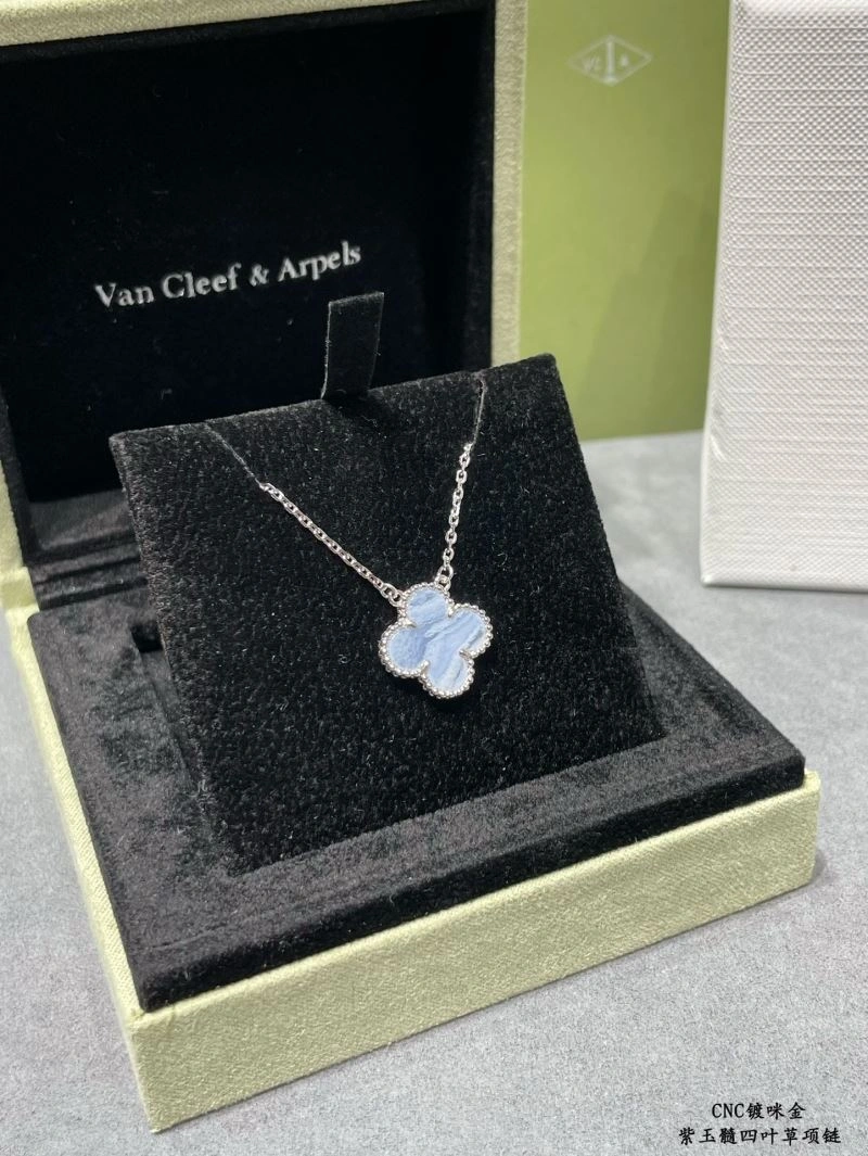 Lightweight Vca Necklaces 254970