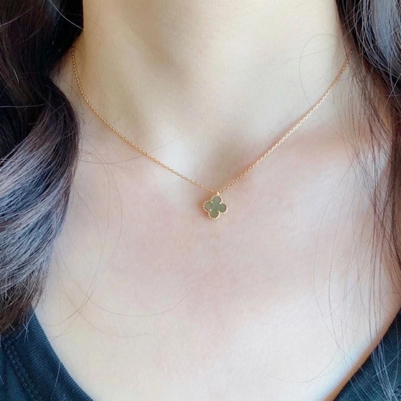 Bold Vca Necklaces 254959