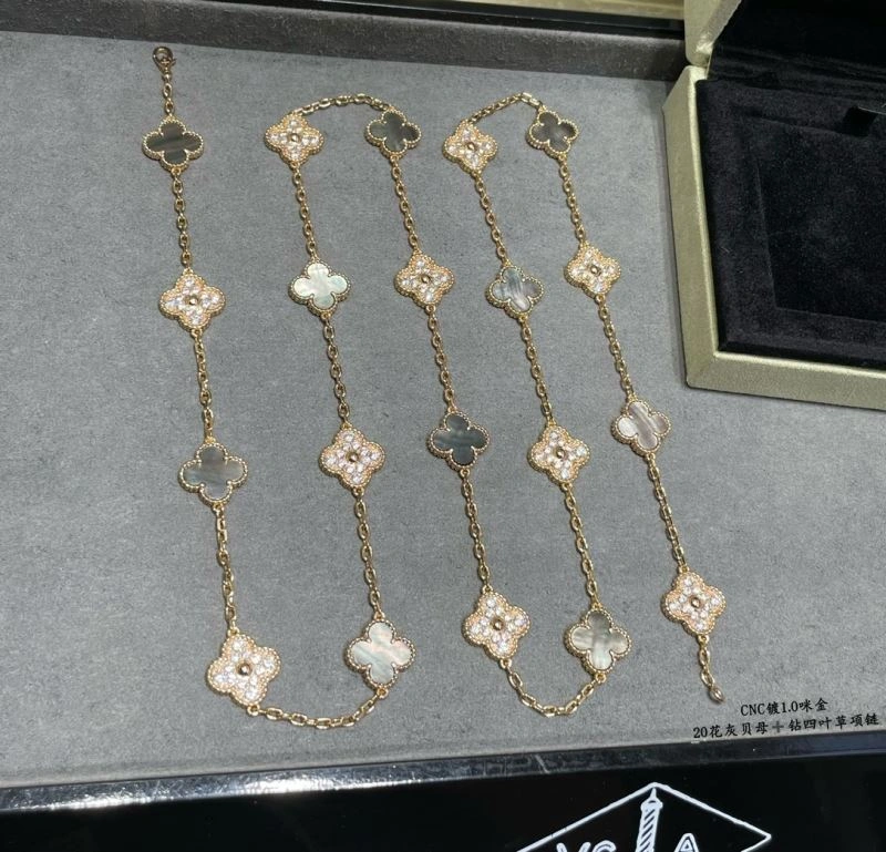 Vca Necklaces Neat 254961