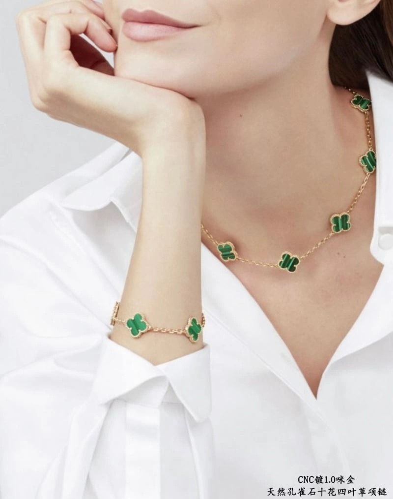 Trendy Vca Necklaces 254968