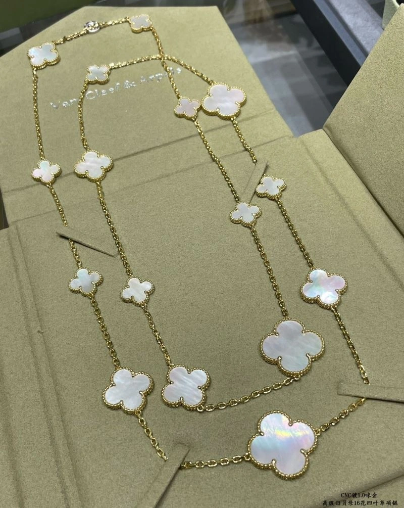 Vca Necklaces EyeCatching 254948