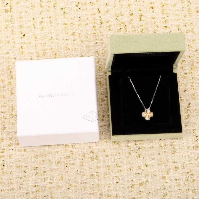 Soft Vca Necklaces 254941