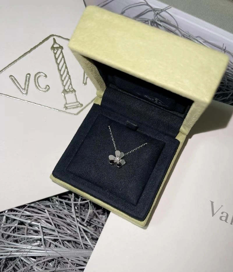 Neat Vca Necklaces 254950