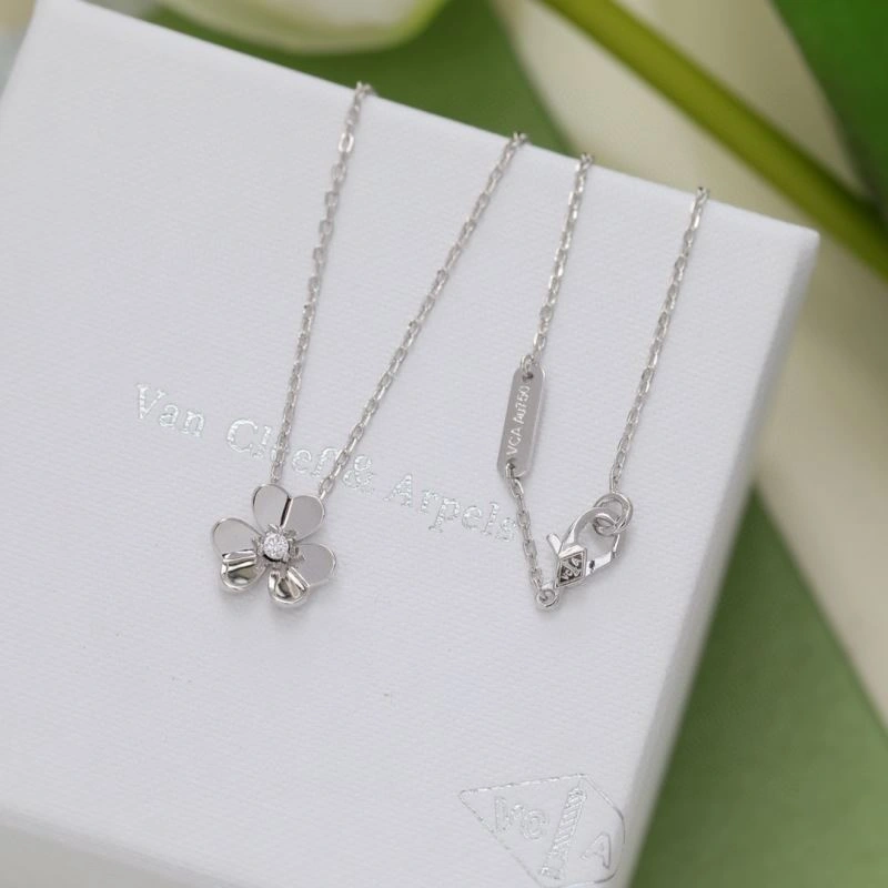 Vca Necklaces StreetReady 254964