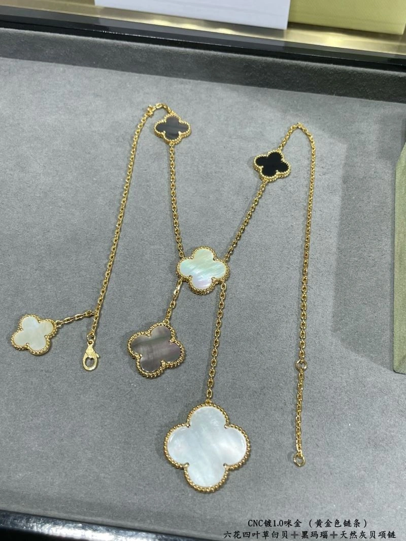 Vca Necklaces MoistureWicking 254967