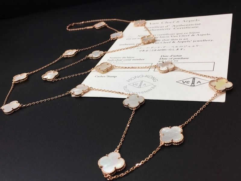 Unisex Vca Necklaces 254960