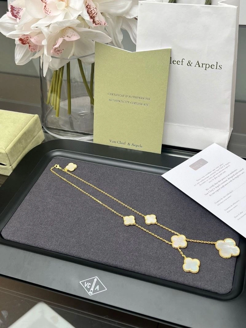 Vca Necklaces EasyCare 254940