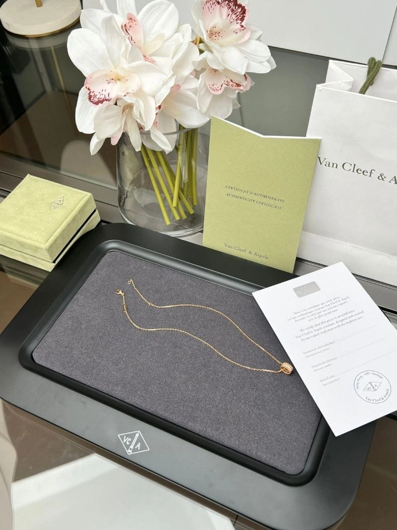 EasyCare Vca Necklaces 254937