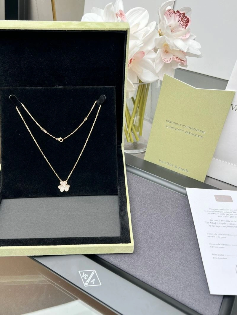 Vca Necklaces Trendy 254936