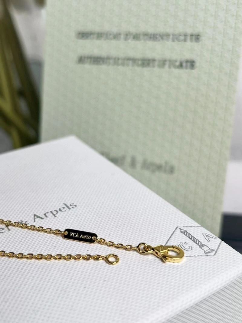 Vca Necklaces NewStyle 254930