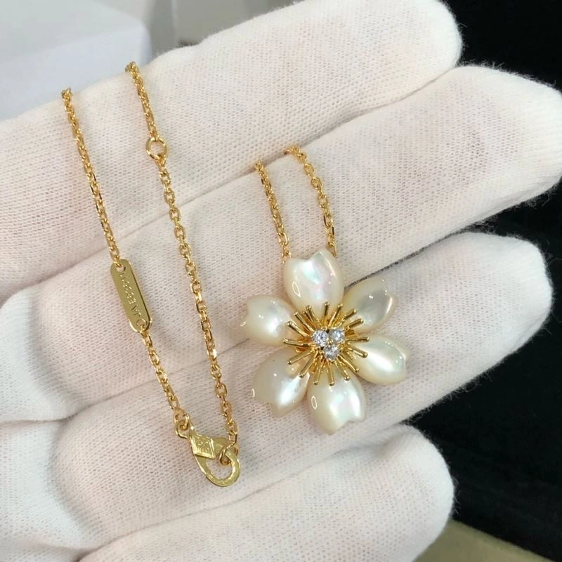 ZipUp Vca Necklaces 254905