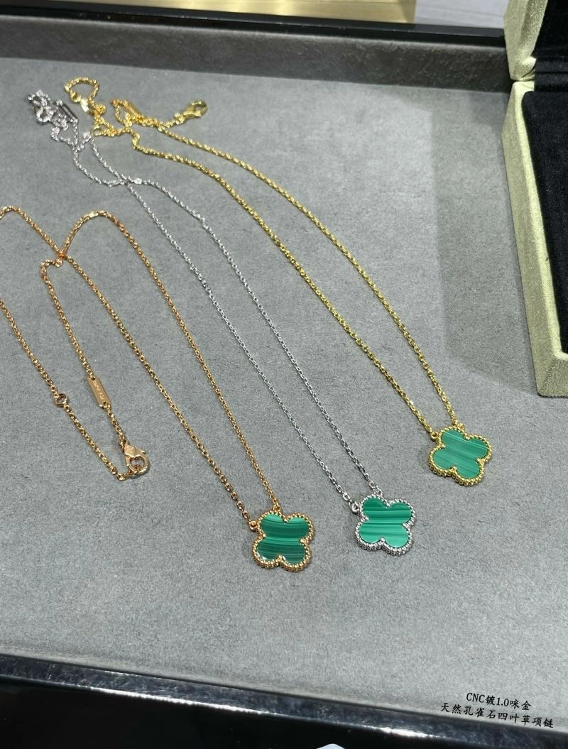 Vca Necklaces ModernLook 254923