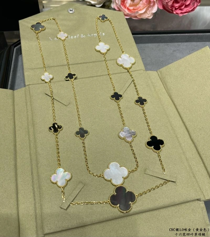 Vca Necklaces EyeCatching 254925