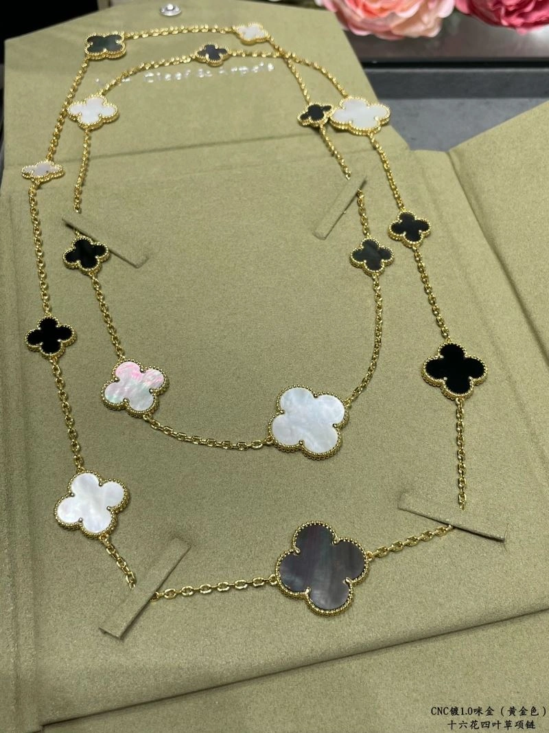 Vca Necklaces EyeCatching 254925