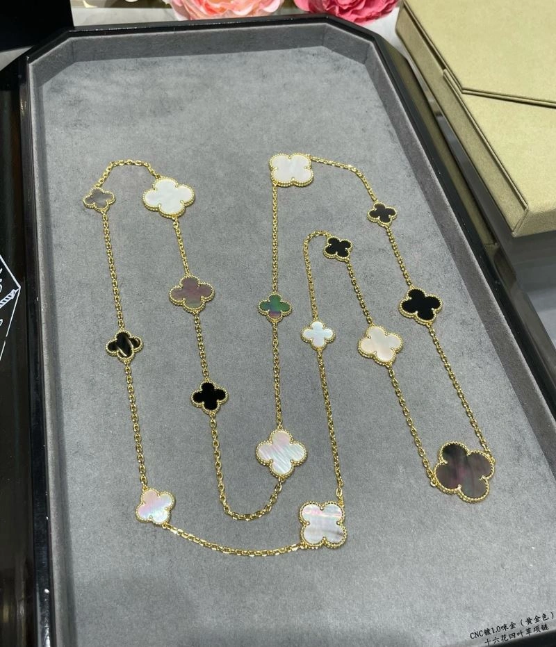 Vca Necklaces EyeCatching 254925