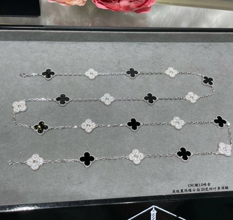 Vca Necklaces FashionForward 254910