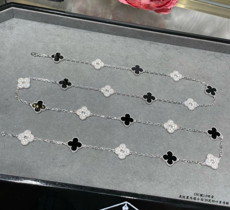 Vca Necklaces FashionForward 254910